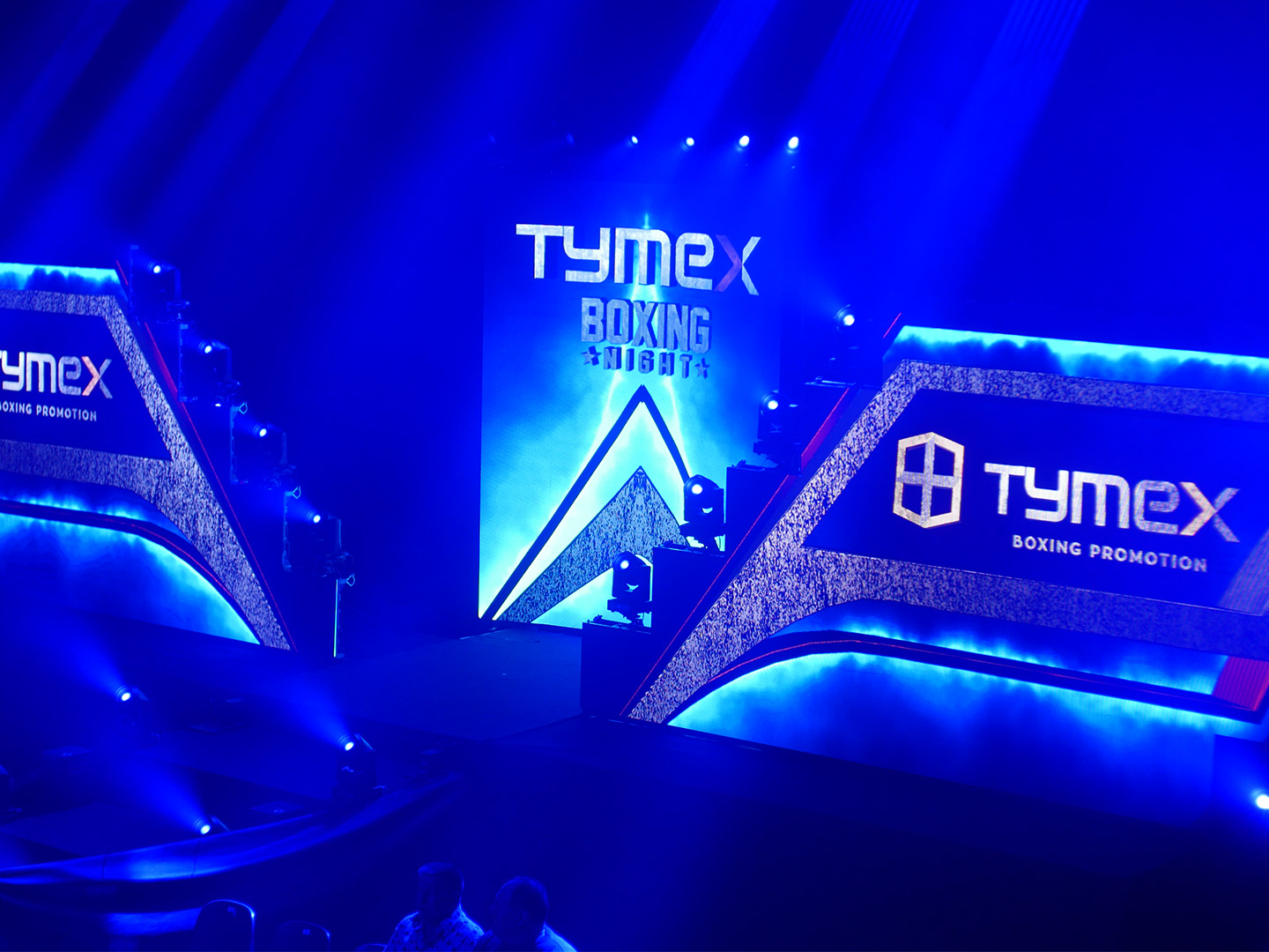 TV Show Bosing Night Layoult Creation